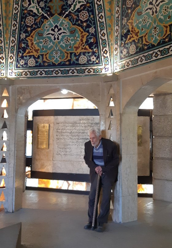 Tomb of Baba Taher-Hamadan必去景点