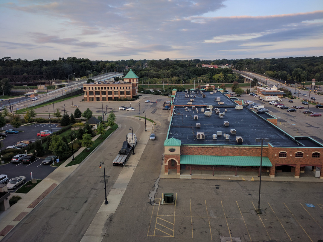 Hampton Inn Massillon主图