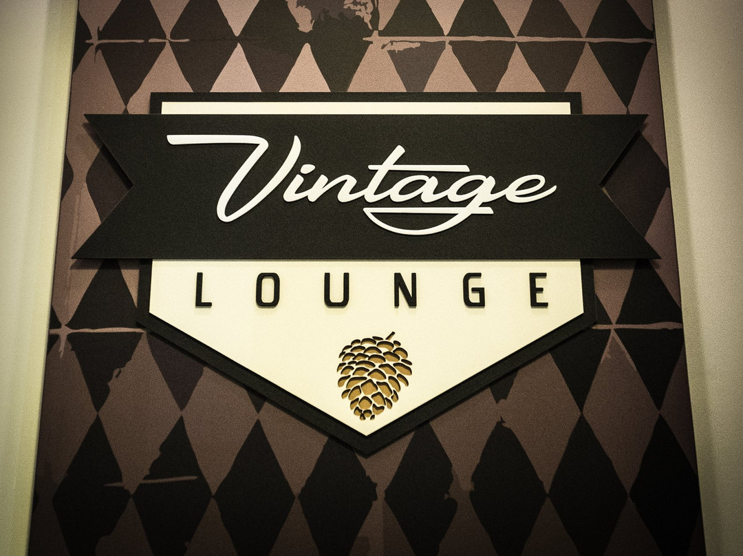 Vintage Lounge