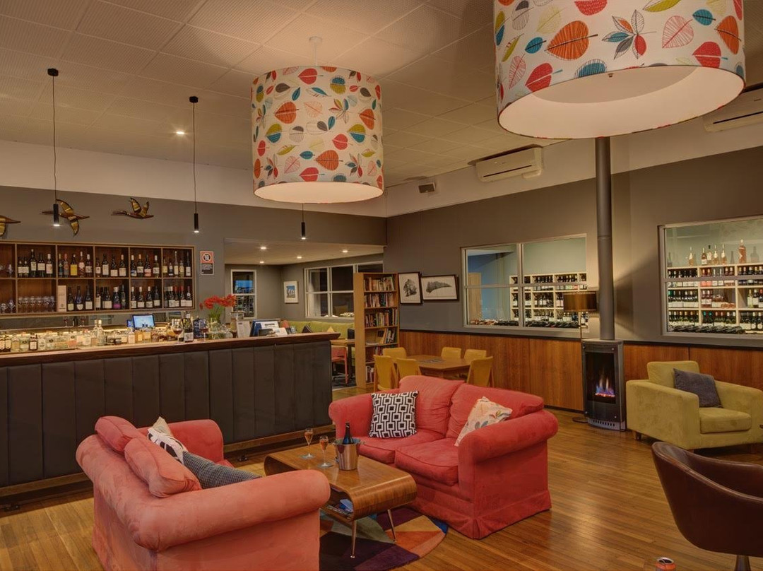 Wine Mosaic Lounge-Moss Vale必去景点