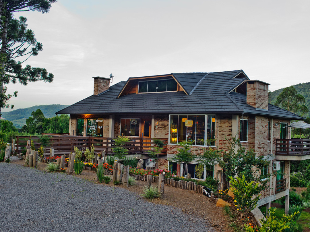 Nova Petropolis酒店住宿-Bina's Haus Pousada, Cafeteria e Atelier