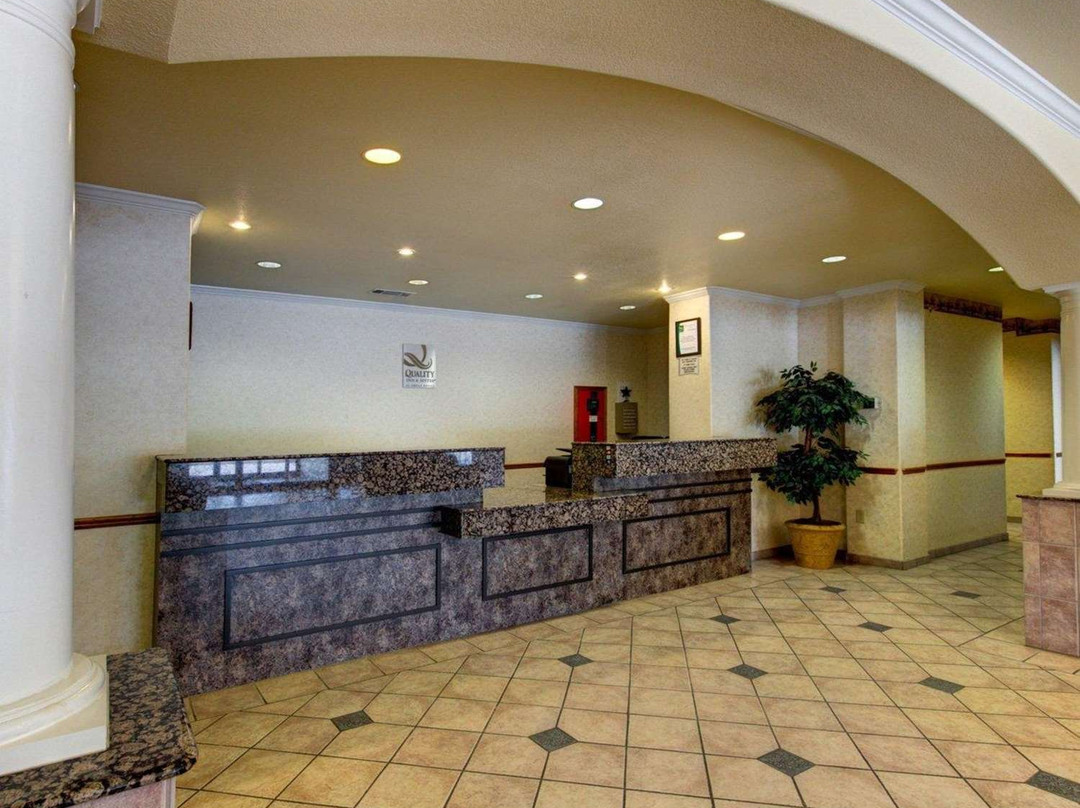 格伦罗斯美国最有价值旅馆&套房酒店主图