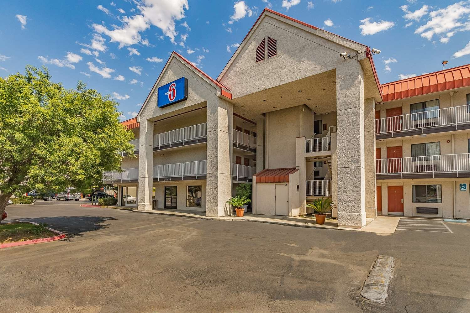Motel 6 Fresno, CA - Yosemite Hwy-官方