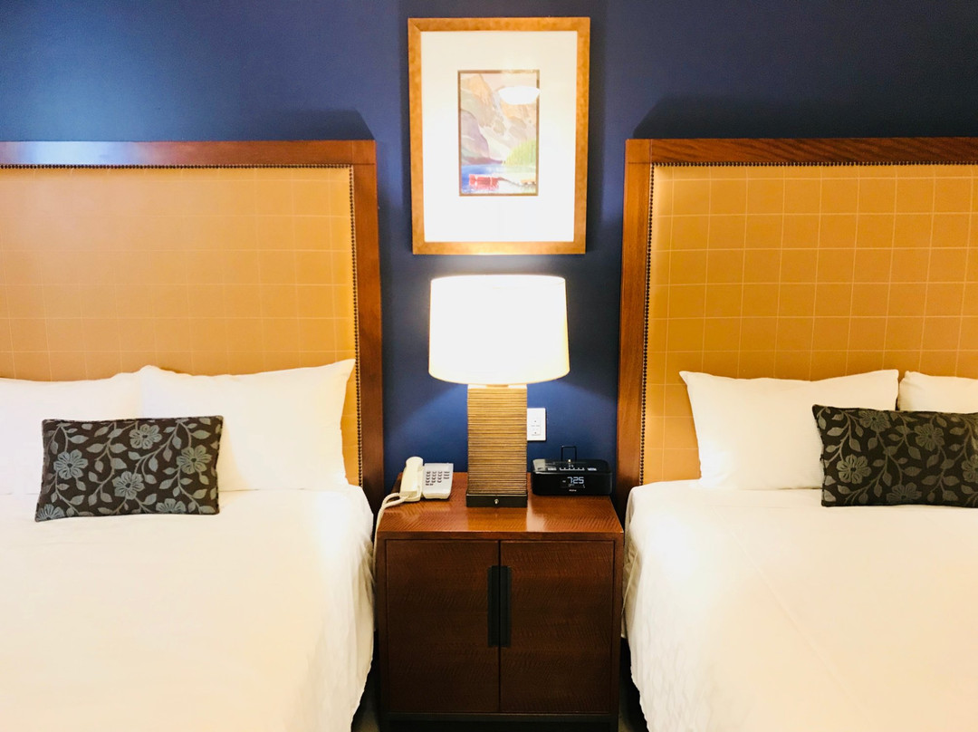 Empire Inn & Suites主图