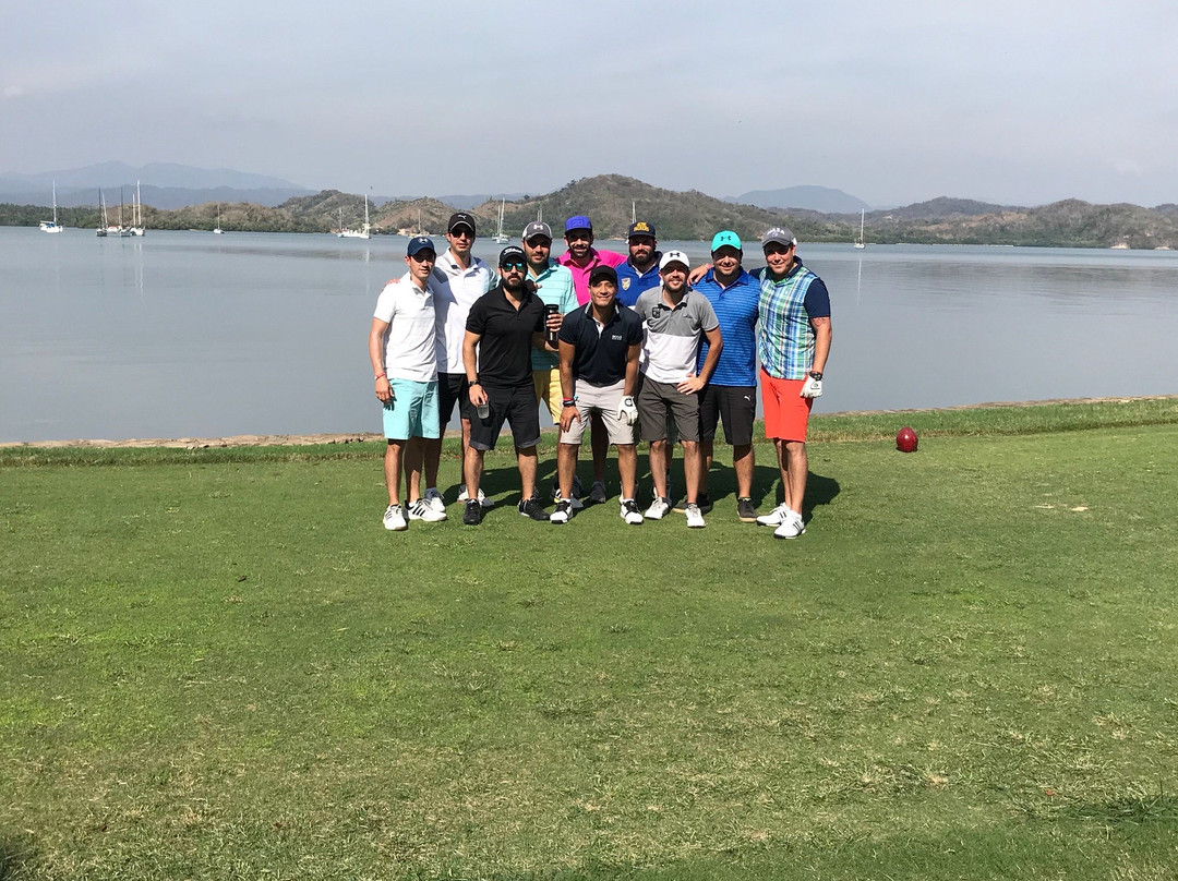 Isla Navidad Golf Course-曼萨尼约必去景点