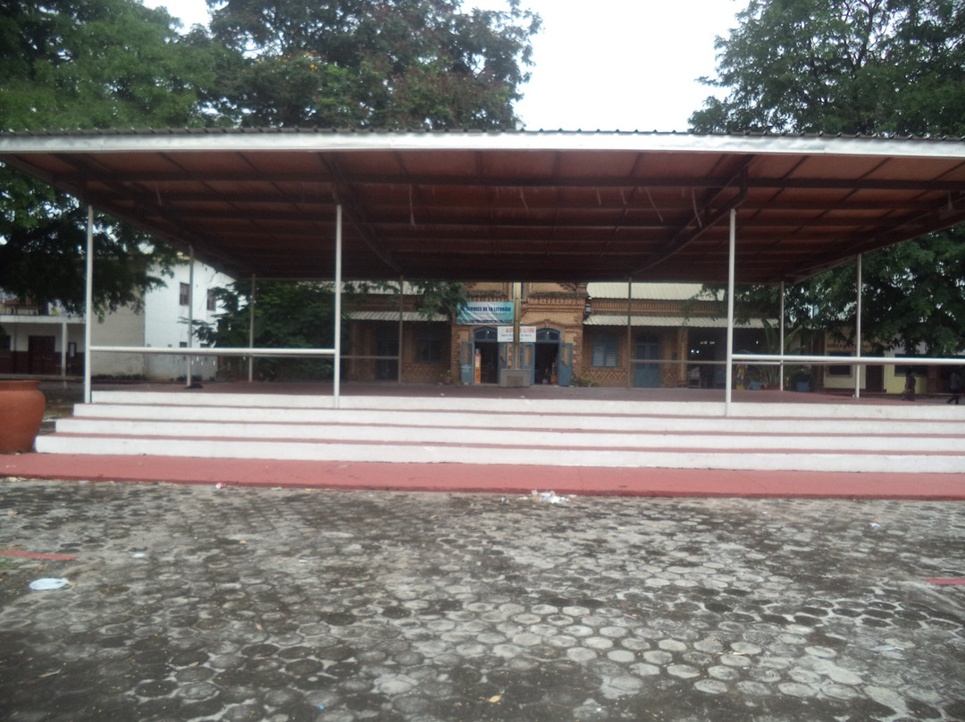 Cathédrale du Sacré-Cœur de Brazzaville-布拉萨市必去景点