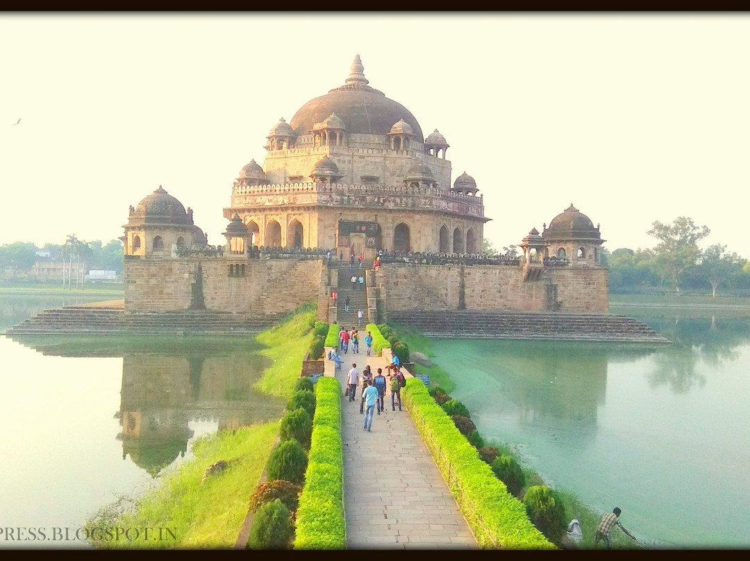 Shershah Suri’s Tomb,-Sasaram必去景点