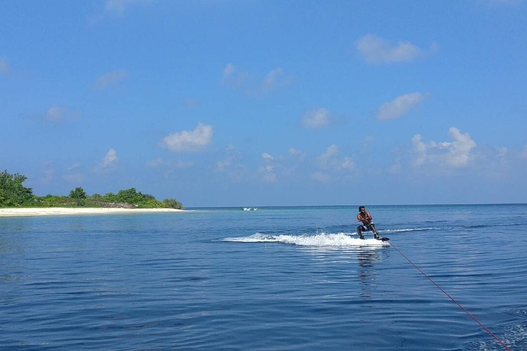 Fish Head Dives & Water Sports-Hangnaameedhoo Island必去景点