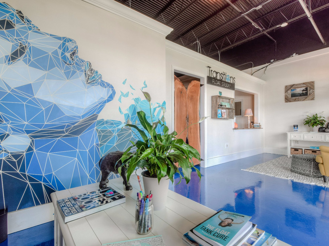 Transitions Float Studio-朱诺海滩必去景点