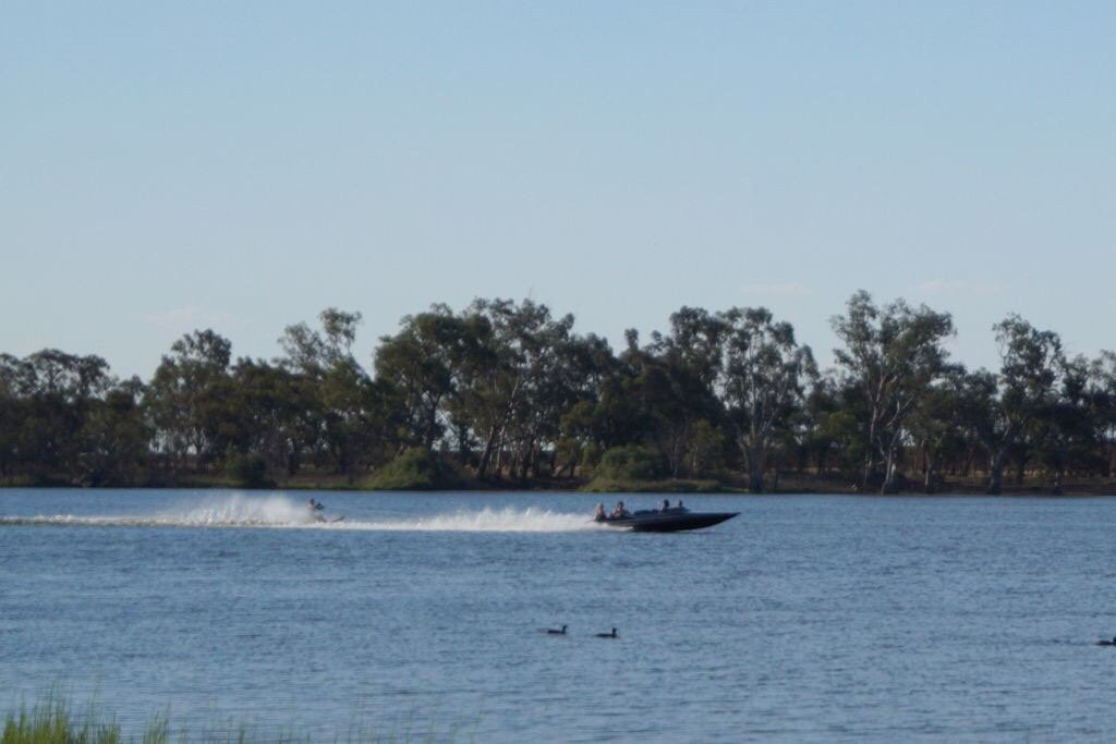 Wooroonook Lakes-Charlton必去景点