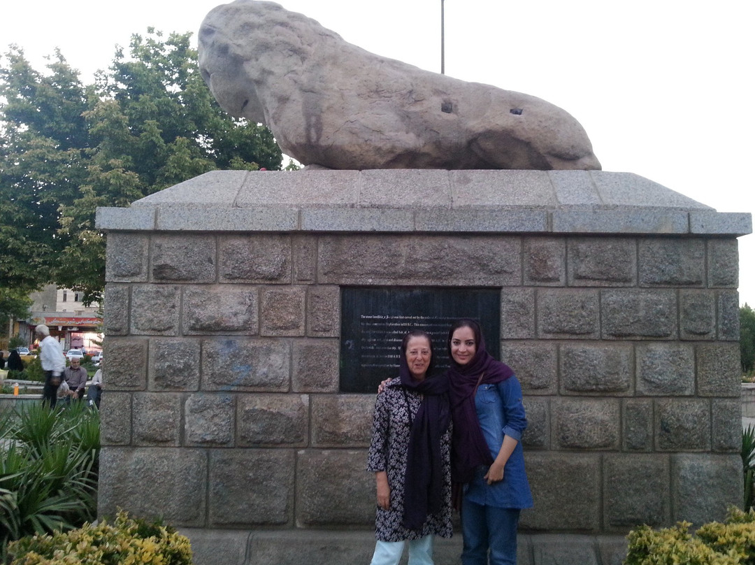 Shir Sangi (Stony Lion)-Hamadan必去景点