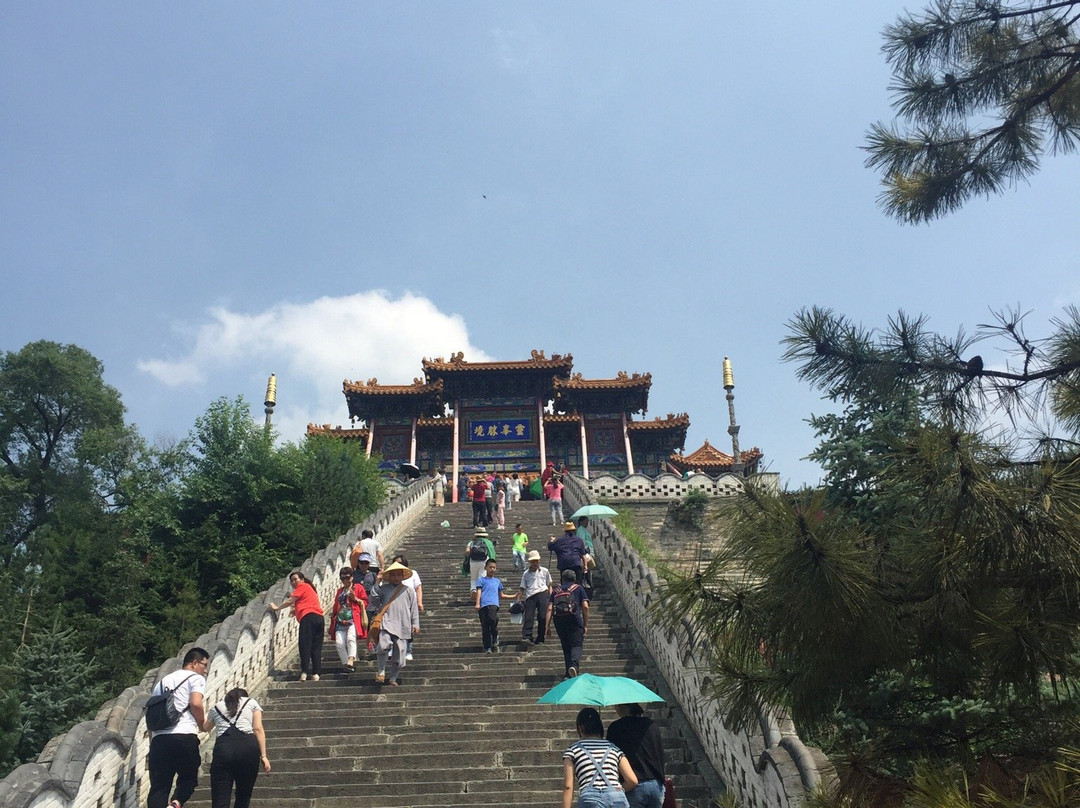 菩萨顶-五台县必去景点