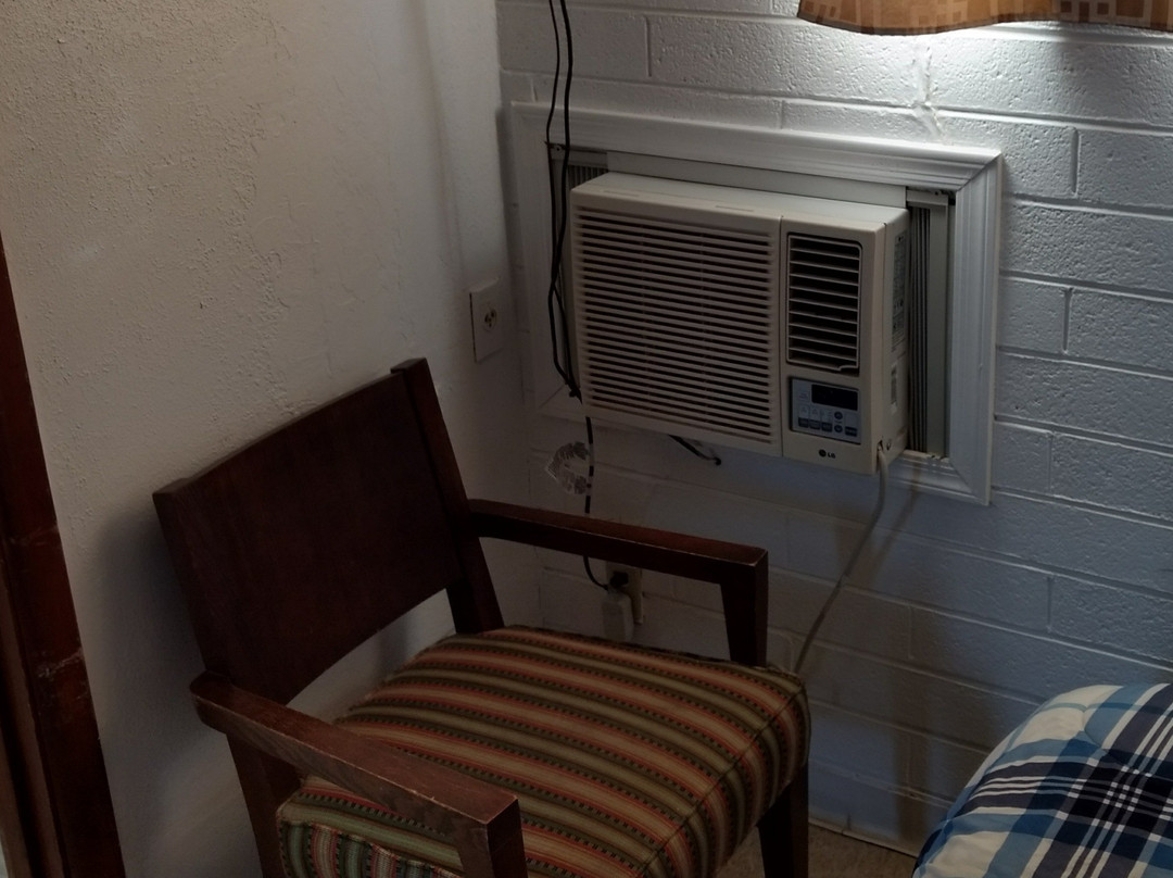 Mountain Breeze Motel主图