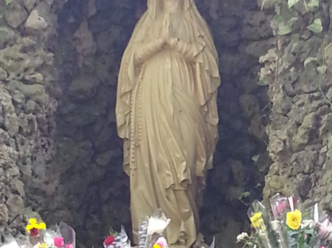 The Cave of Holy Mary Sendangsono-Kulon Progo必去景点