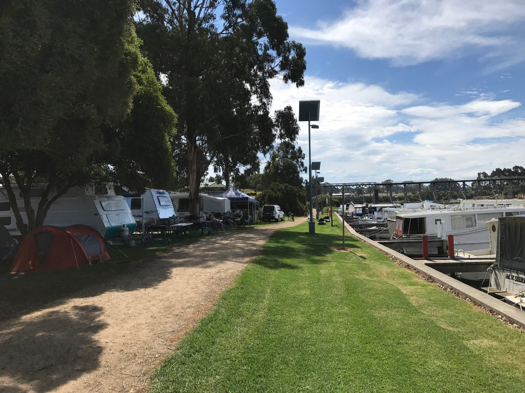 Nicholson River Holiday Park