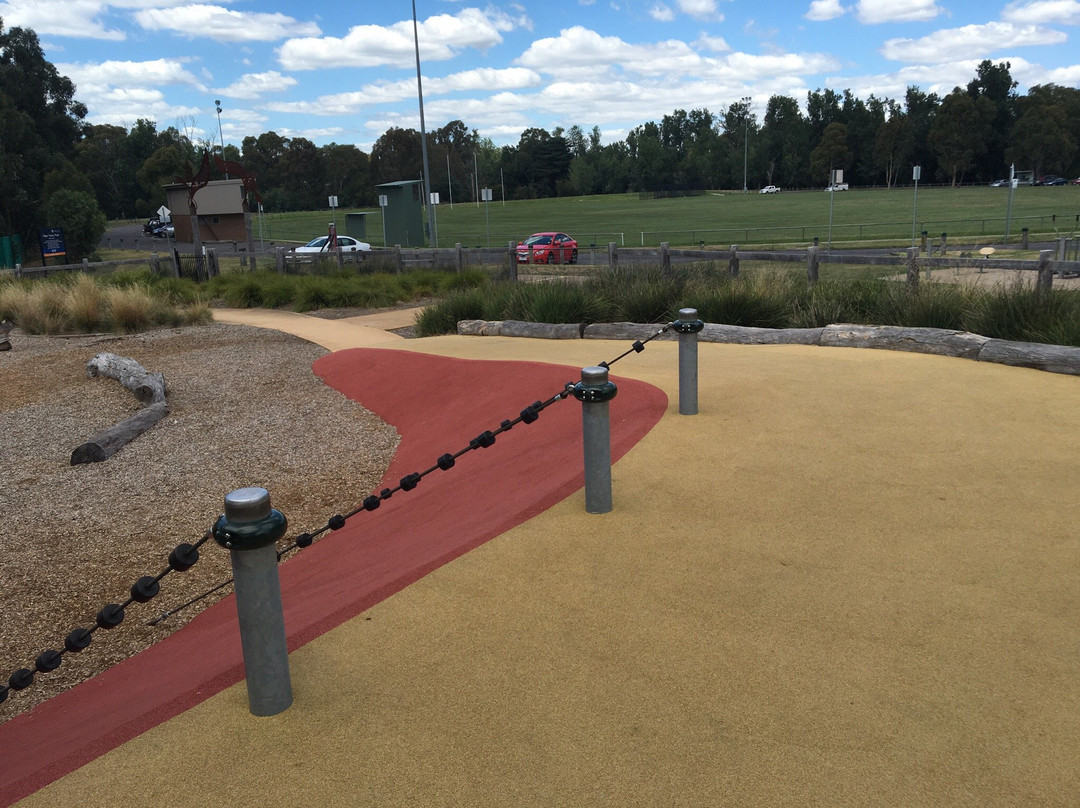 Possum hollow playground景点图片