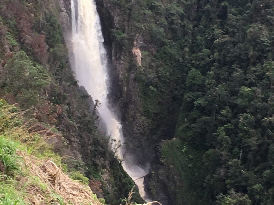 Salto de Bordones-Isnos必去景点