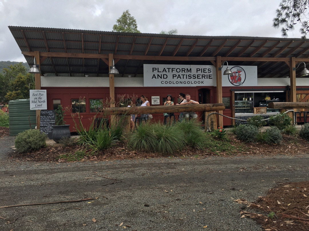 Wootton餐馆和美食-Platform Pies and Patisserie