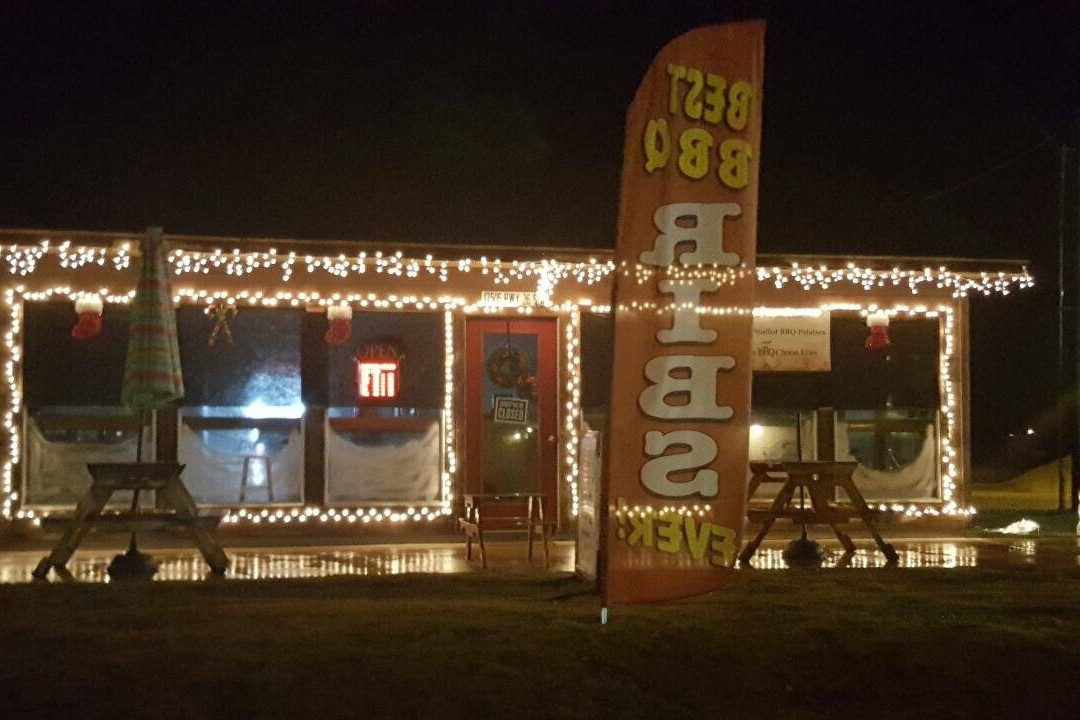 Somerville餐馆和美食-Moe's BBQ