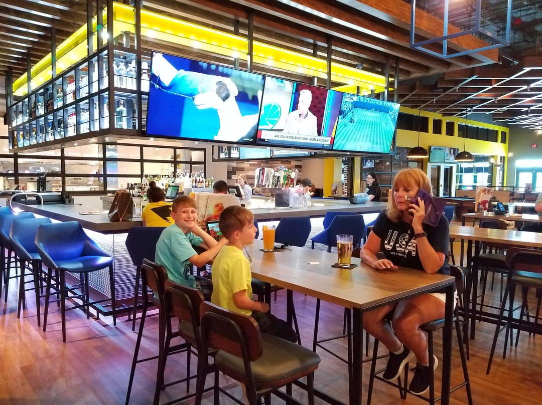 Main Event Entertainment-纽瓦克必去景点