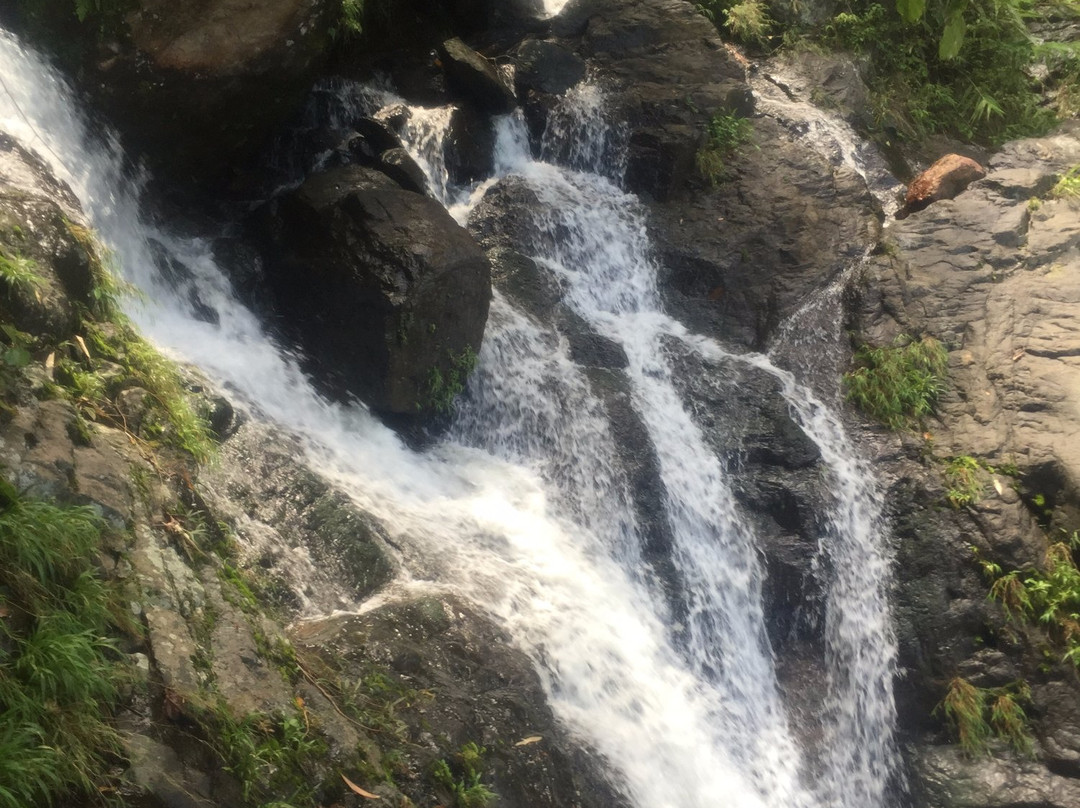 Krok E-Dok Waterfall景点图片