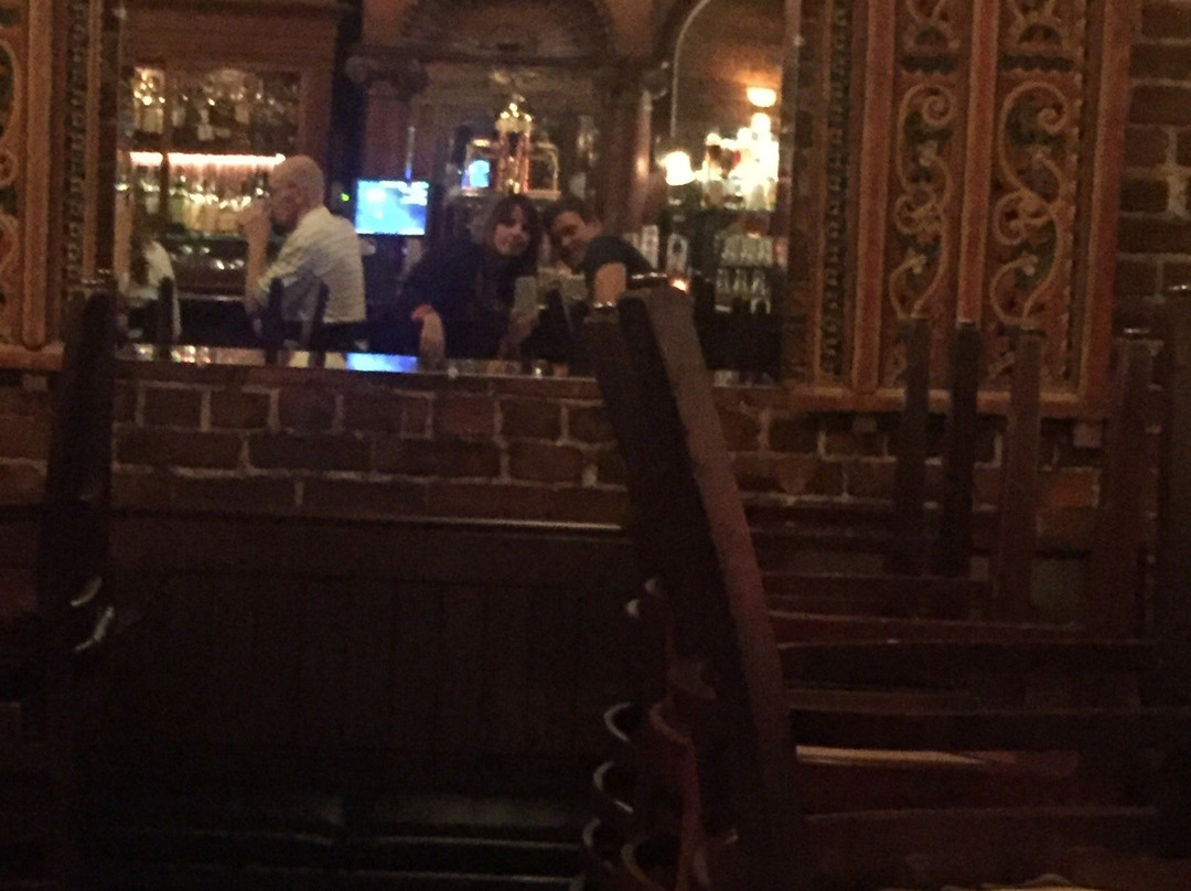 McMenamins White Eagle Saloon and Rock & Roll Hotel-波特兰必去景点