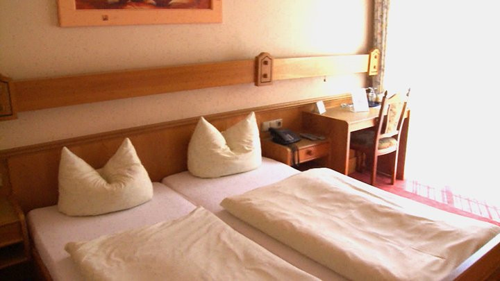 施万祖姆诺恩酒店主图