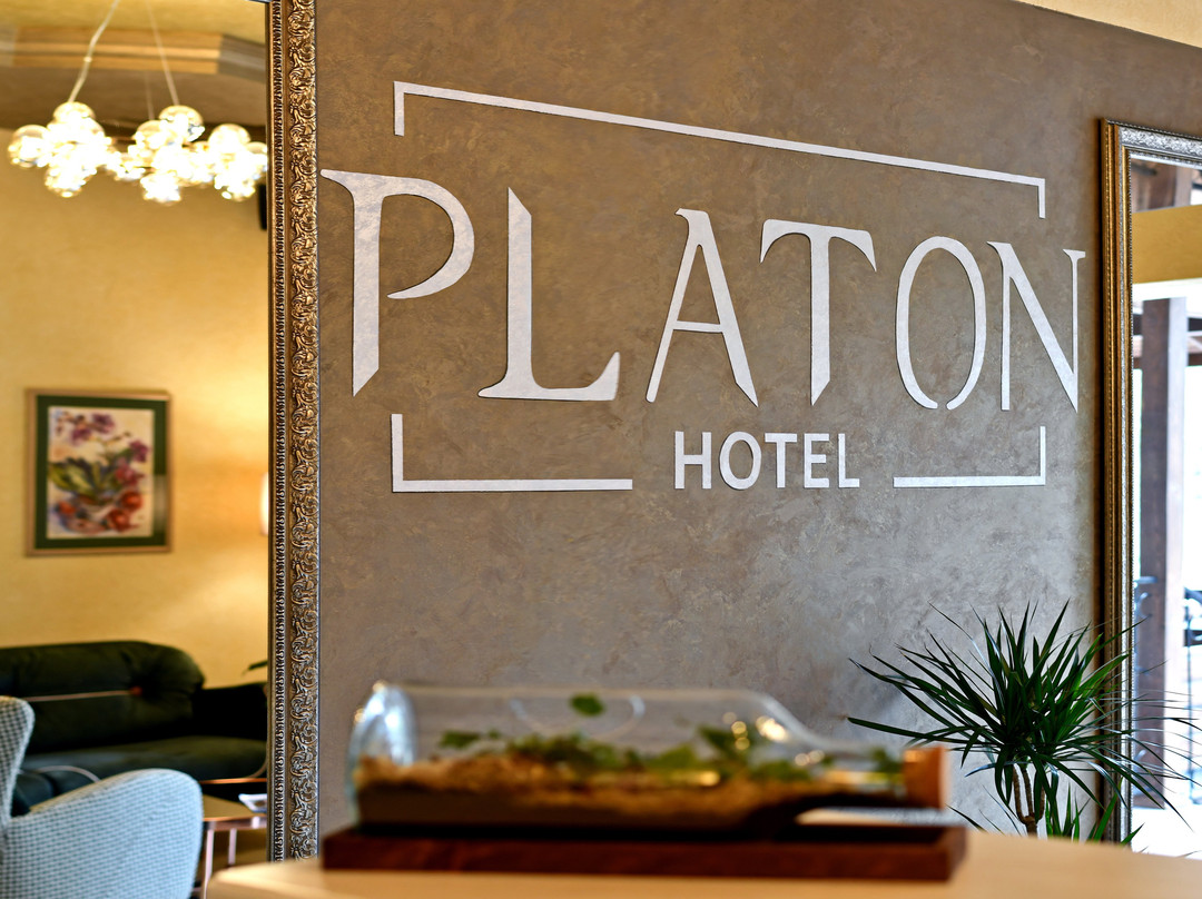 Platon Hotel