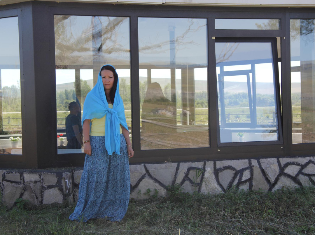 Khuptuyakh Tas Open-Air Museum Ankhakovskiy景点图片