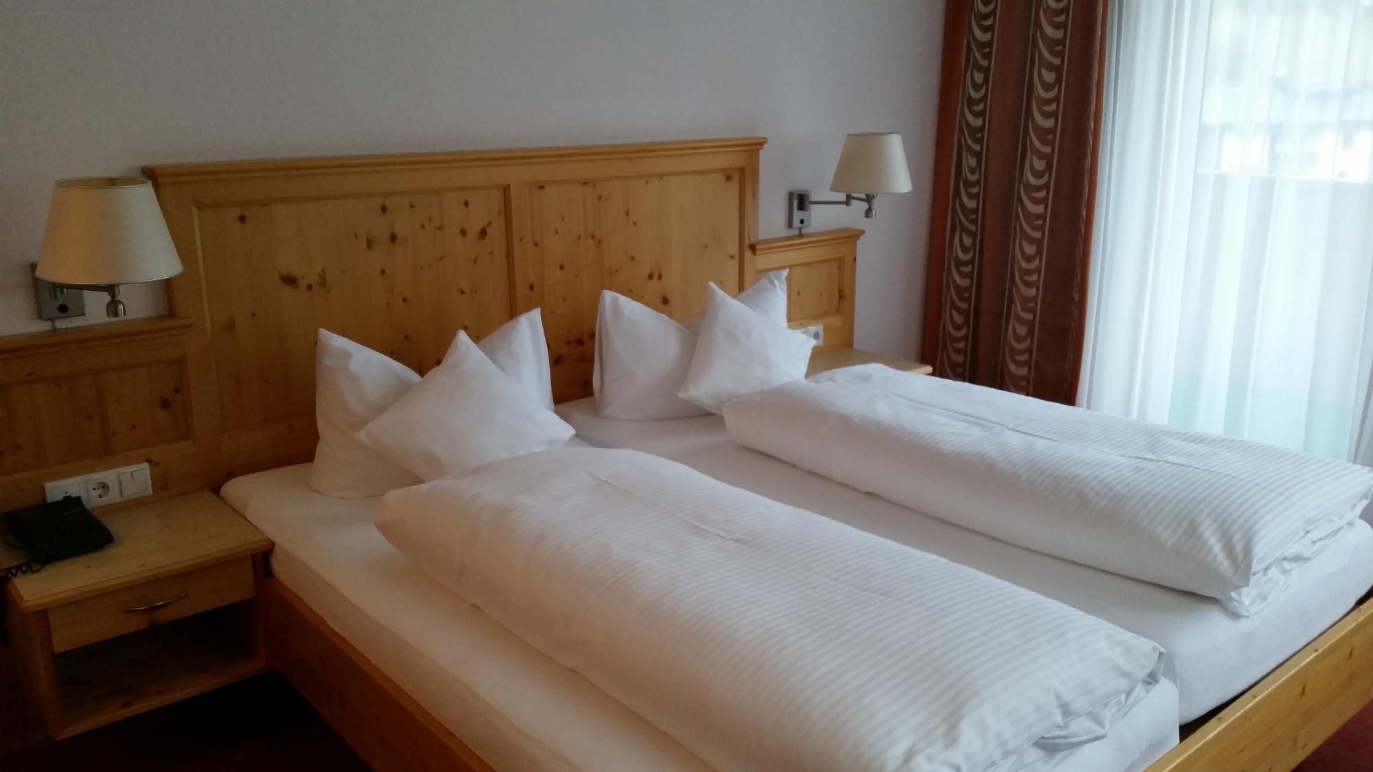 Hotel Troschana-官方