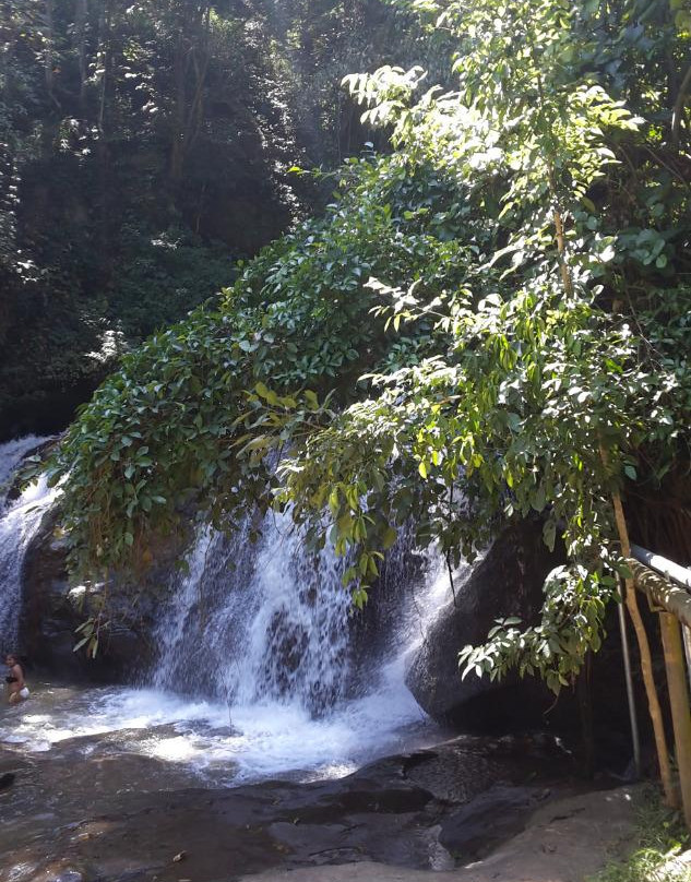 Tard Mork Waterfall-夜林必去景点