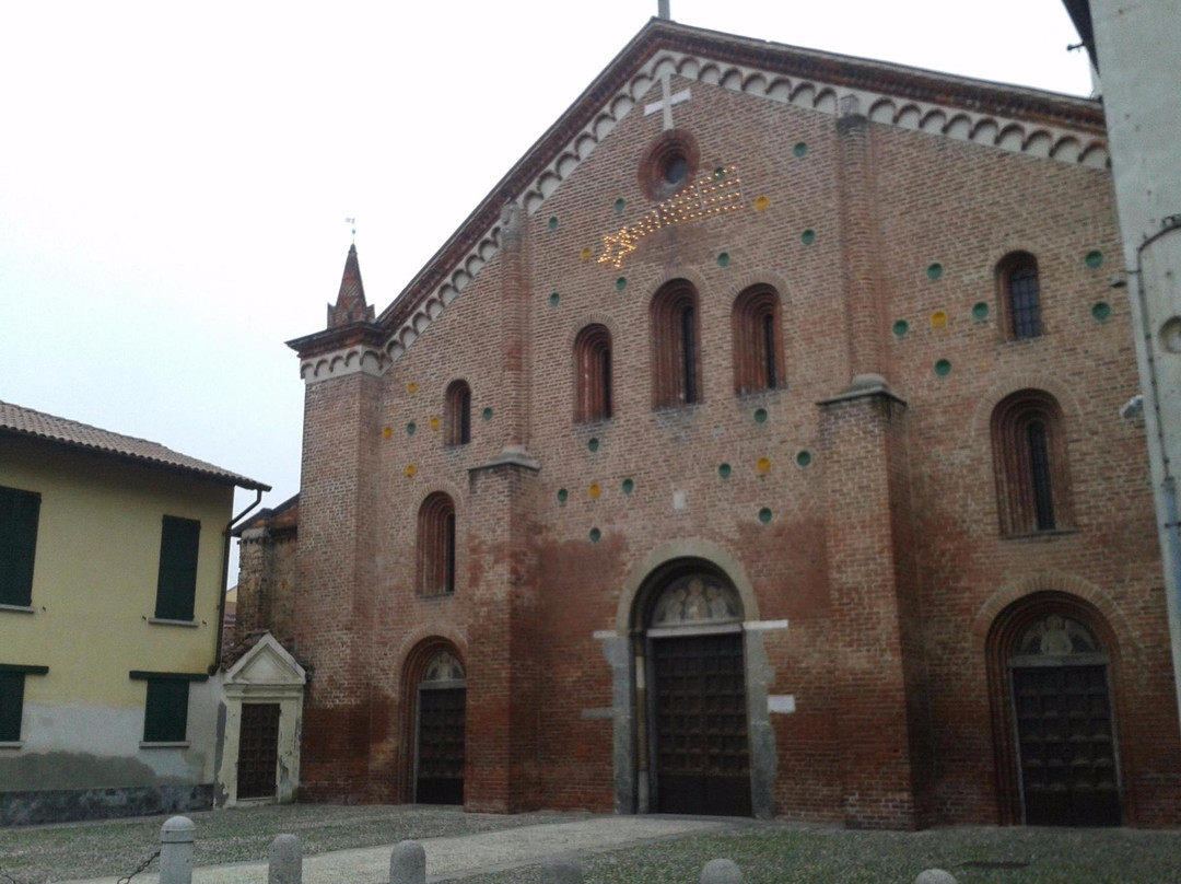 Abbazia di Santa Maria Rossa景点图片