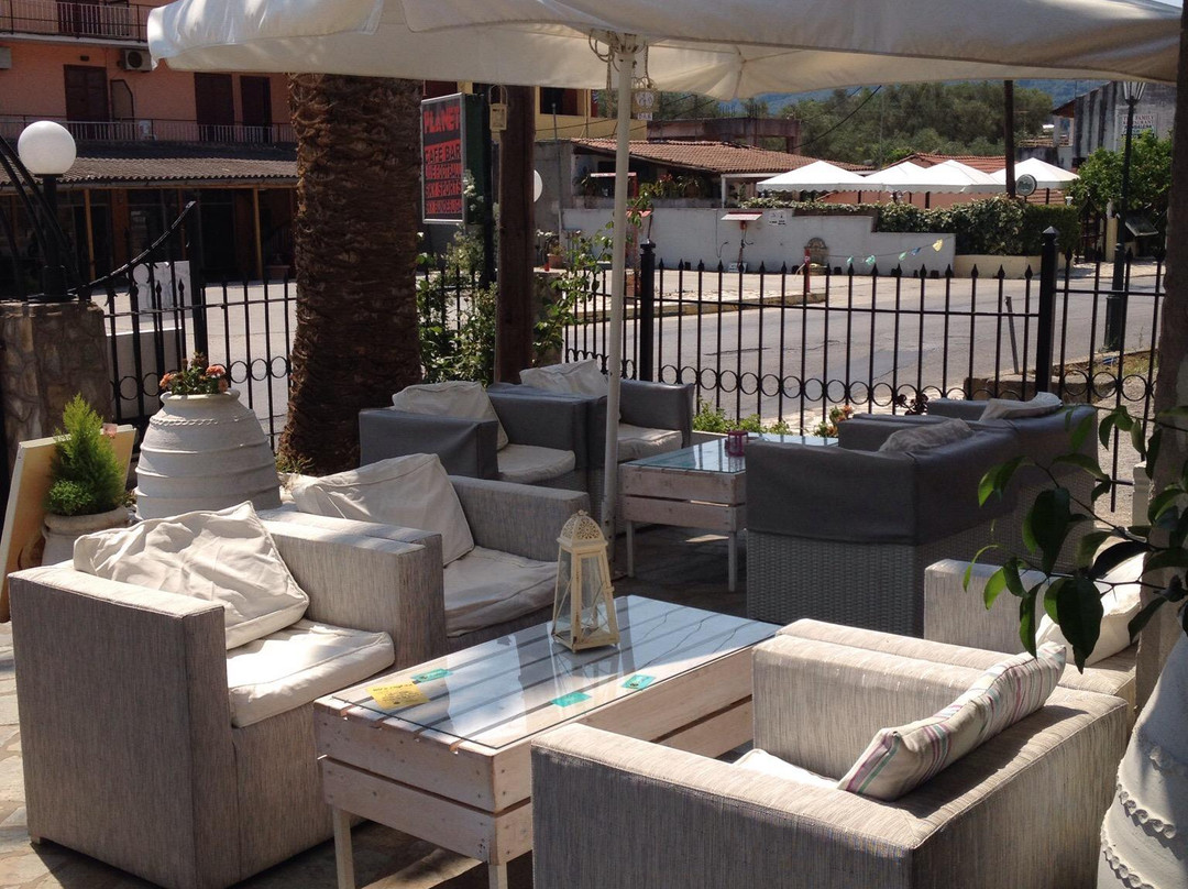 Agios Ioannis Peristeron旅游景点-Planet Bar