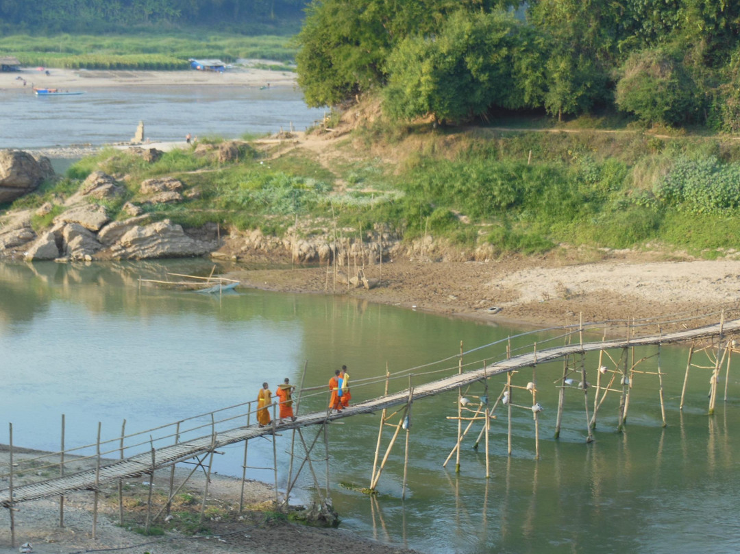 湄公河竹桥-琅勃拉邦必去景点