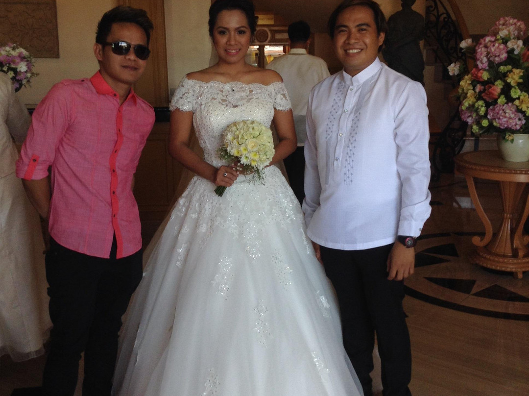 圣母院的大酒店主图