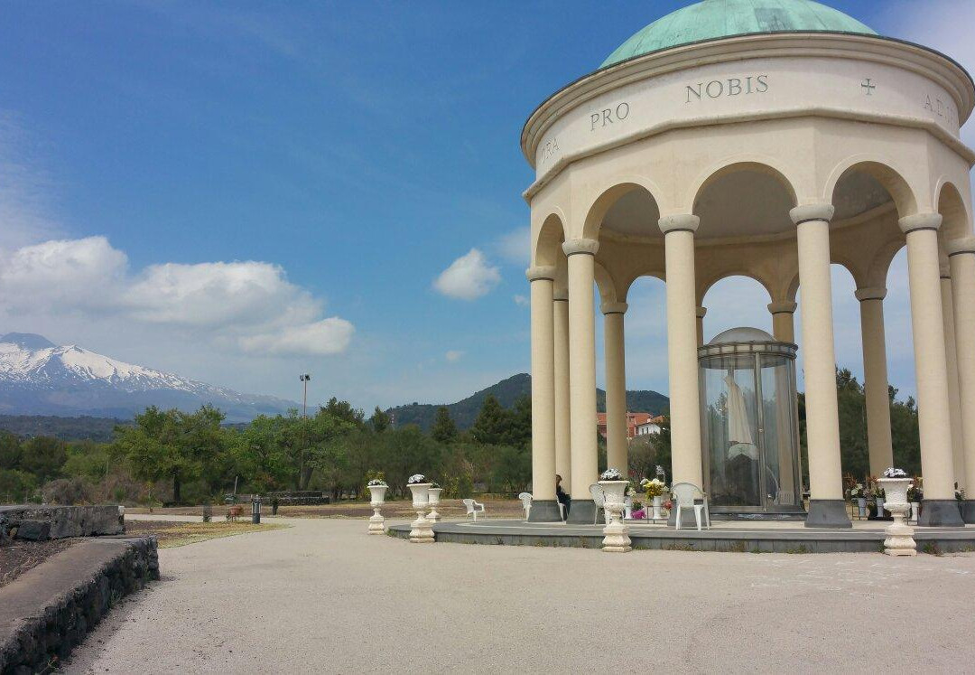 Santuario Madonna della Roccia-Belpasso必去景点