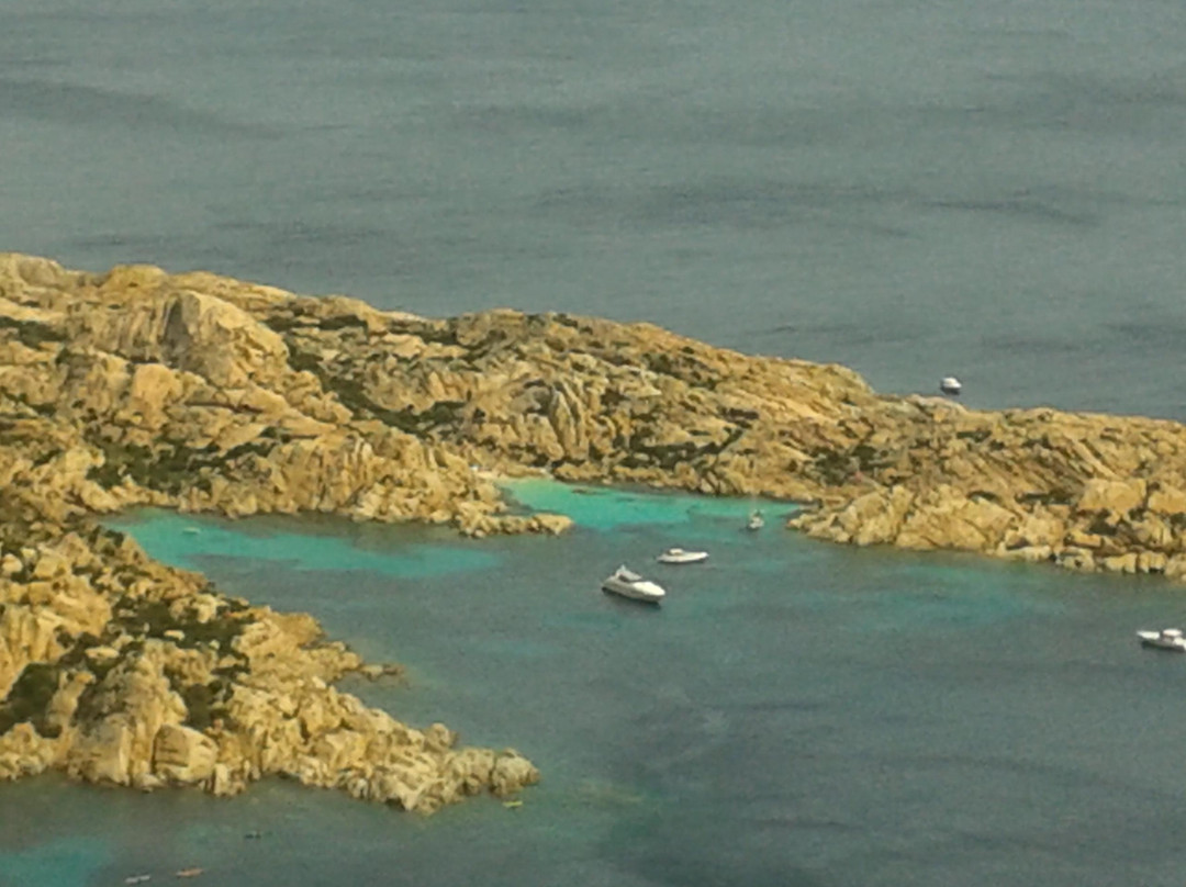 Spiaggia di Cala Coticcio-拉马达莱娜必去景点