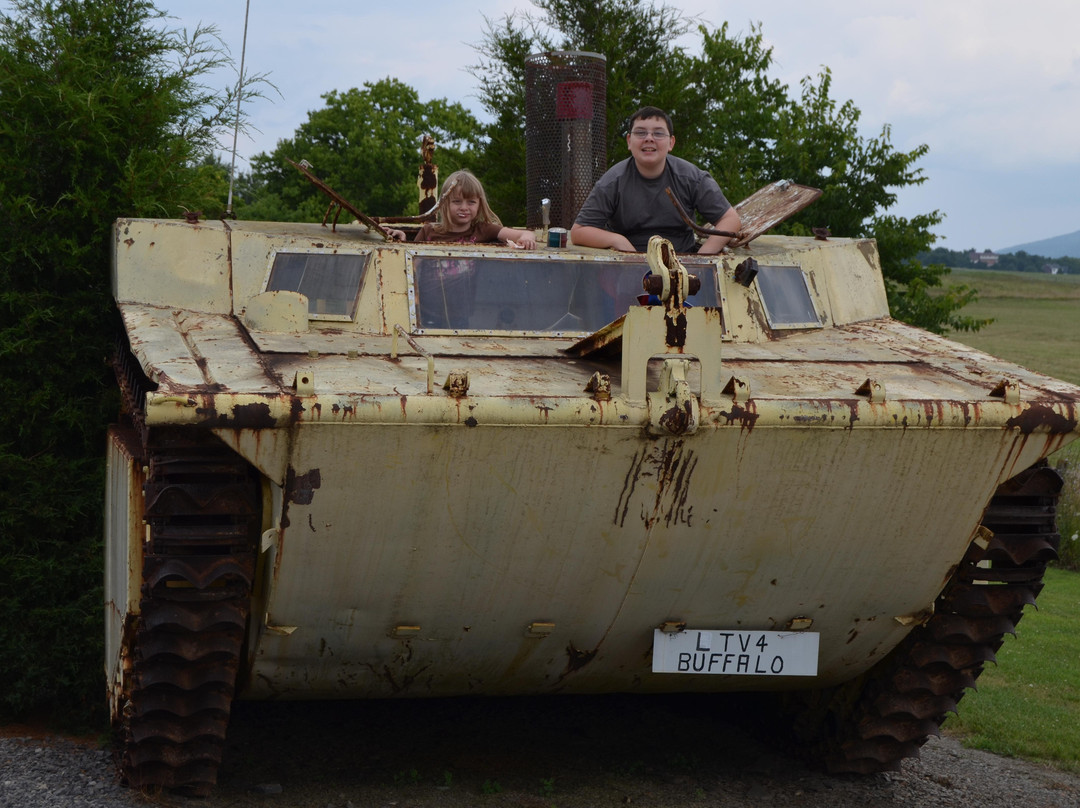 Top Kicks Military Museum景点图片