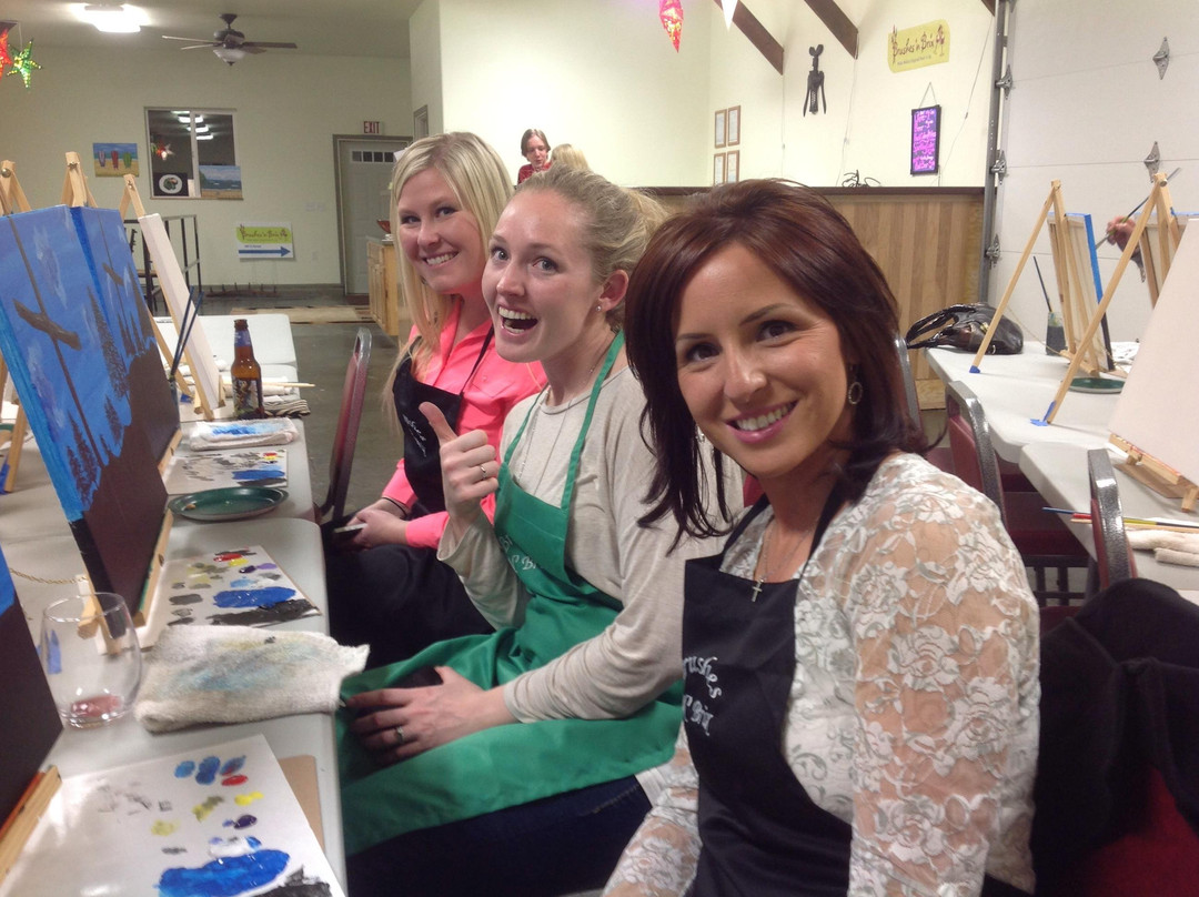 Brushes 'n Brix-瓦拉瓦拉必去景点