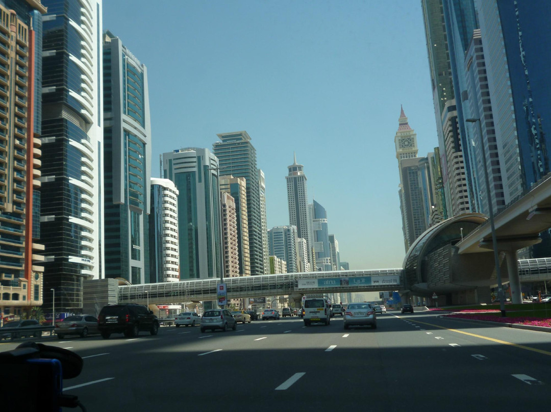 谢赫扎耶德路-迪拜必去景点