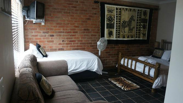 Travellers Nest Guesthouse & Conference Centre主图