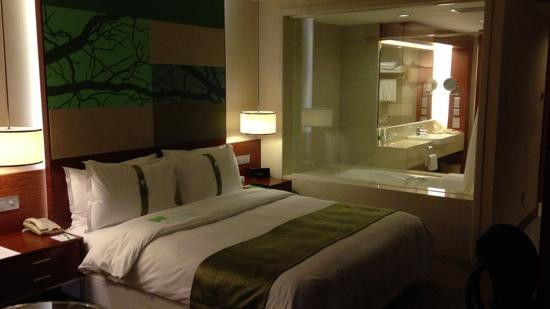 深圳东华假日酒店主图