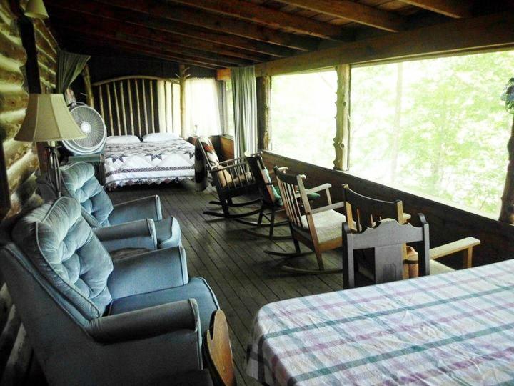 Green Cocoon Lakefront Cabins-官方