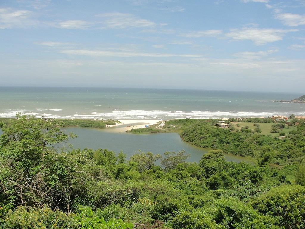 Meio Lake-Praia do Rosa必去景点