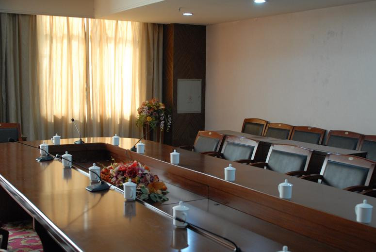 华泰大酒店主图