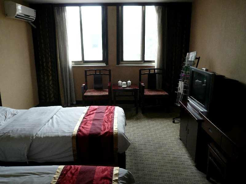 名雅儒家大饭店主图