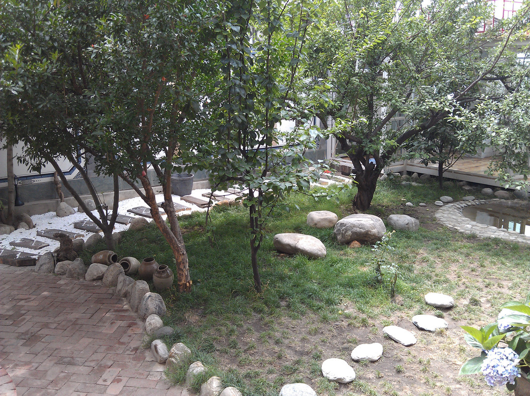 大理憨居客栈主图