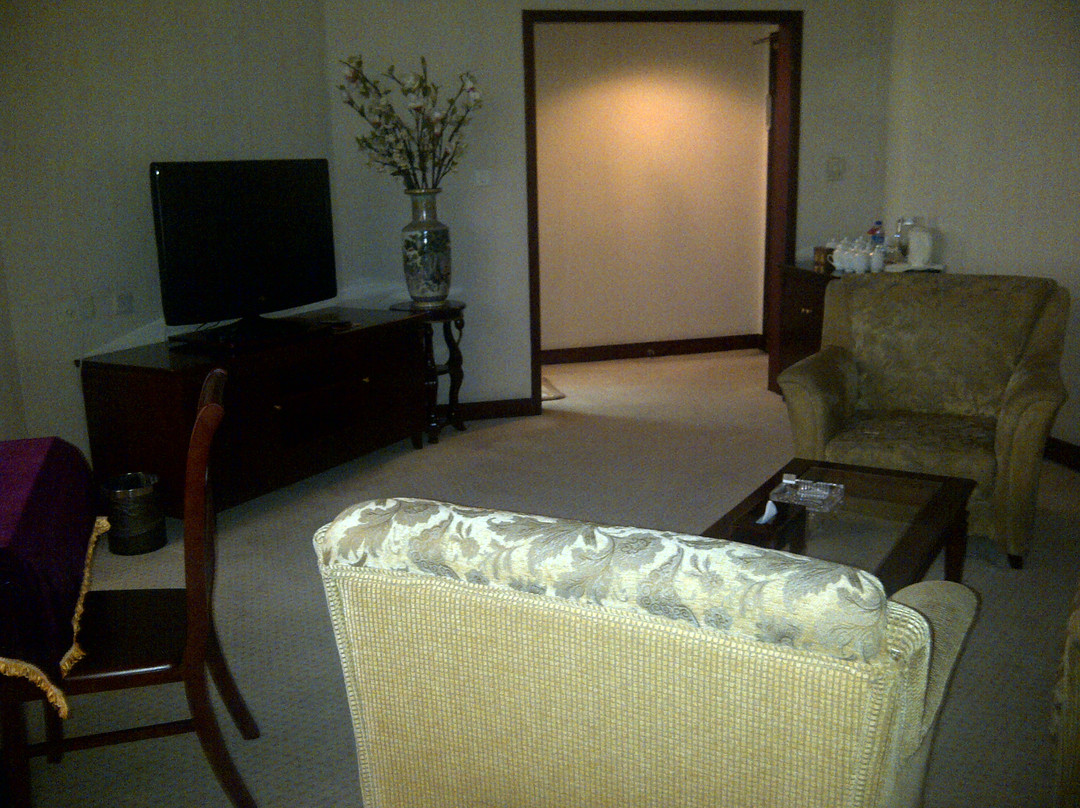 古阳国际大酒店主图