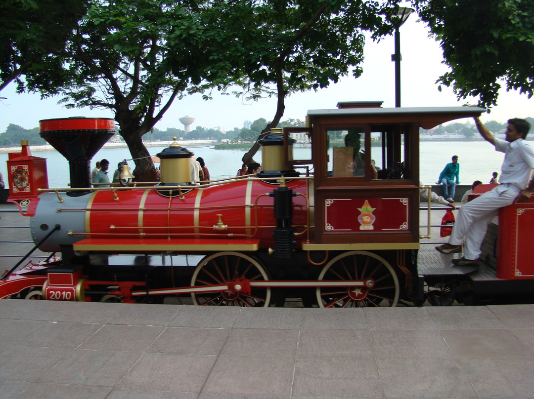 Kankaria Lake景点图片