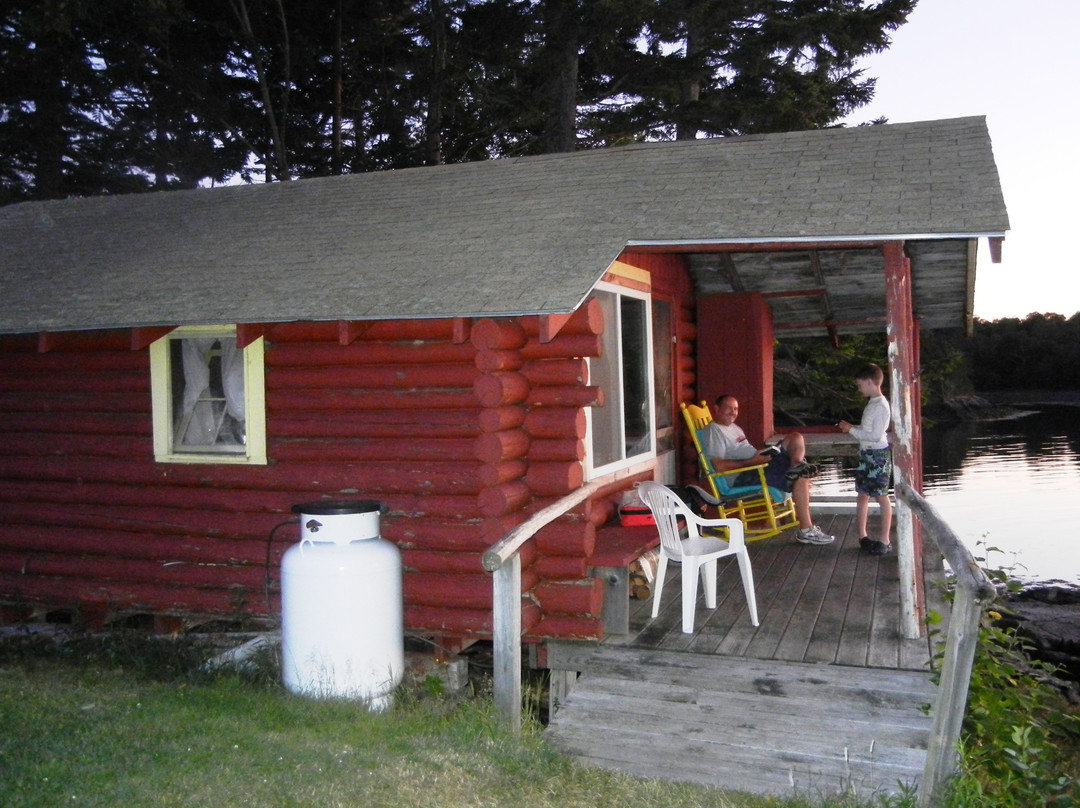 Harris Point Shore Cabins